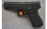 Glock Model 22,
.40 S&W,
Carry Gun - 2 of 2