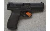 Heckler & Koch VP40,.40 S&W.,Carry Pistol - 1 of 2