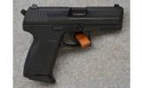 Heckler & Koch P2000,
9mm Para., Carry Pistol - 1 of 2