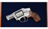 Smith & Wesson 640 Engraved,
.357 Magnum - 2 of 2