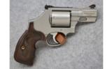 Smith & Wesson ~ Model 686-6 ~ .357 Mag. ~ 7x PC - 1 of 2