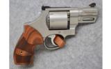 Smith & Wesson Model 627-5, .357 Mag., 8x PC - 1 of 2
