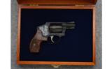 Smith & Wesson Model 442-1, .38 Spcl.,
Engraved - 1 of 2