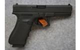 Glock Model 17, 9x19mm,
Carry Pistol - 1 of 2