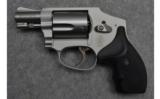 Smith & Wesson 642-2 Hammerless,
.38 S&W Spcl. +P - 2 of 4