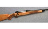 Winchester Model 70 Super Grade, .300 Win.Mag., Maple Stock - 1 of 7