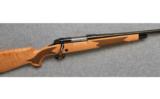 Winchester ~ Model 70 ~ Super Grade Classic ~ .243 Win. ~ Maple Stock - 1 of 7