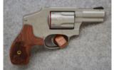 Smith & Wesson ~ Model 640-1 ~ .357 Mag. ~ Engraved Stainless - 1 of 2