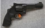 Smith & Wesson M&P R8,
.357 Mag., - 1 of 2