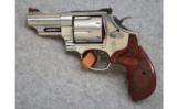 Smith & Wesson ~ Model 629-6 ~ .44 Mag. ~ Stainless - 2 of 2