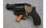 Smith & Wesson ~ Bodyguard ~ .38 Spcl. ~ Insight Laser - 2 of 2