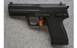 Heckler & Koch ~ USP 40 ~ .40 S&W. - 2 of 2