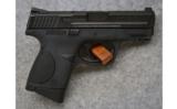 Smith & Wesson ~ M&P 40c ~ .40 S&W. - 1 of 2