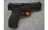 Heckler & Koch ~ VP 40 ~ .40 S&W. - 1 of 2