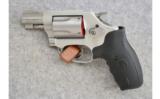 Smith & Wesson ~ 637-2 Airweight ~ .38 Spcl. +P - 2 of 2