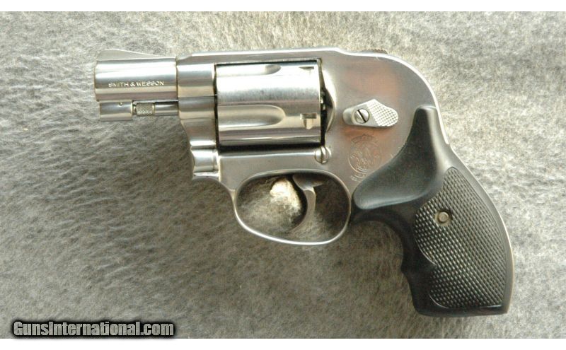 Smith & Wesson ~ Model 649-2 ~ .38 Special