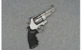 Smith & Wesson ~ 627-5 8 Round ~ 357 Mag. - 1 of 2