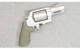 Smith & Wesson ~ 460 ~ .460 Smith & Wesson Magnum - 1 of 2