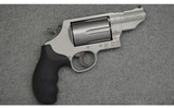 Smith & Wesson ~ Governor ~ .45 Colt / .45 ACP / .410 Ga - 1 of 2