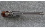Smith & Wesson ~ 19-5 ~ .357 Magnum - 3 of 4