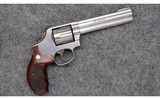 Smith & Wesson ~ 686-5 ~ .357 Mag - 1 of 3