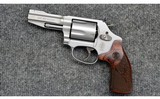 Smith & Wesson ~ 60-15 Pro Series ~ .357 Magnum - 2 of 4