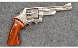 Smith & Wesson ~ 29-2 ~ .44 Magnum - 1 of 4