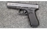 Glock ~ 22 Gen 4 ~ .40 S&W - 2 of 4
