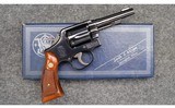 S&W ~ 10-5 ~ .38 Spl - 1 of 4