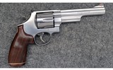 S&W ~ 629-6 ~ .44 Mag - 1 of 4
