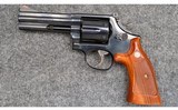 S&W ~ 586 ~ .357 Mag - 2 of 4
