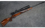 Weatherby ~ Mark V ~ .300 Wby Mag - 1 of 11