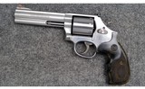 S&W ~ 686-8 ~ .357 Mag - 2 of 4