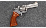 Smith & Wesson ~ 686 ~ .357 Mag