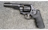 S&W ~ 327 TRR8 ~ .357 Mag - 2 of 4