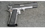 SIG Sauer ~ 1911 Max Michel ~ .40 S&W - 1 of 4