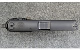 SIG Sauer ~ M11-A1 ~ 9x19 - 3 of 4
