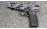 S&W ~ M&P9 M2.0 Perf. Ctr. ~ 9x19 - 2 of 4