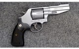 S&W ~ 686-6 ~ .357 Mag - 1 of 4