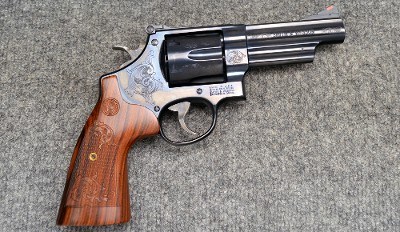 S&W ~ 29-10 ~ .44 Mag