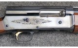 Browning ~ Light Twelve ~ 12 Ga - 3 of 11