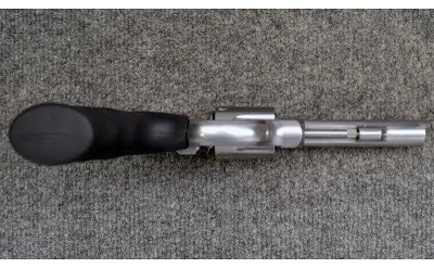 S&W ~ 67-5 ~ .38 Spl - Image 4 of 4