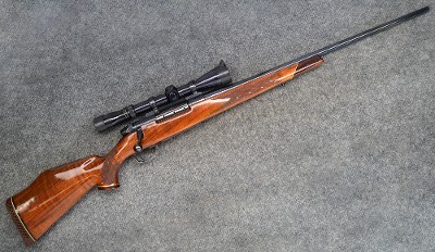 Weatherby ~ Mark V ~ 7mm Wby Mag - Image 1 of 11