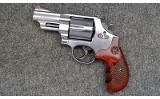 S&W ~ 629-6 ~ .44 Mag - 2 of 4