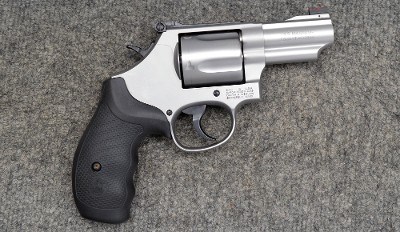 S&W ~ 69 Combat Magnum ~ .44 Mag - Image 1 of 4
