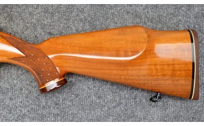 Weatherby ~ Mark V?? ~ .22 LR - Image 7 of 11