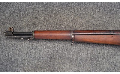 H&R ~ M1 Garand ~ .30-06 Sprg - Image 5 of 11