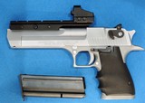 Magnum Research Desert Eagle, Brushed Chrome Cal. 357 Magnum, Ser. 21703 - 2 of 15