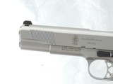 SMITH & WESSON MDL. SW1911 CAL. .45 ACP SER. JRJ1882. SAFE QUEEN!!! - 2 of 12