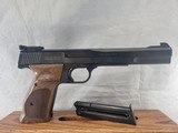 PRISTINE, SMITH & WESSON MDL. 41, CAL. 22LR. SER. UDT0163 - 6 of 16